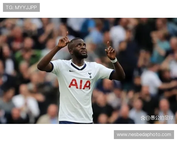 热刺夏窗计划放行金斯基中心